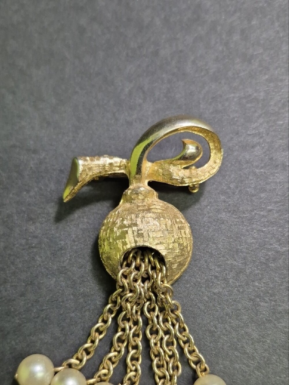 Gold-Tone Tassel Brooch with Faux Pearl Drops - Picture 3 of 6
